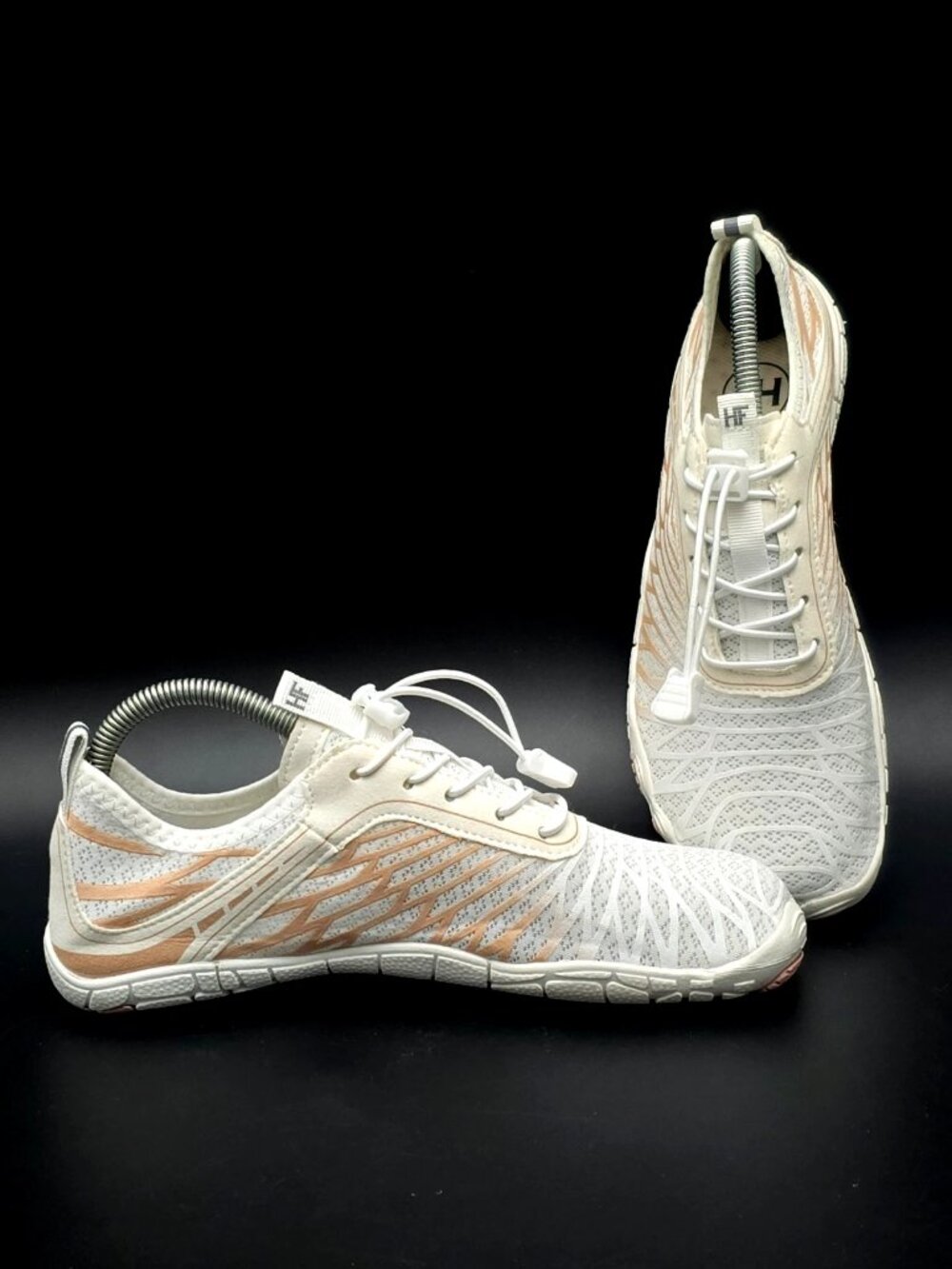 Hike Barefoot Water Shoes Mesh Barefoot Beach Walking Sneakers Women’s Size 7.5